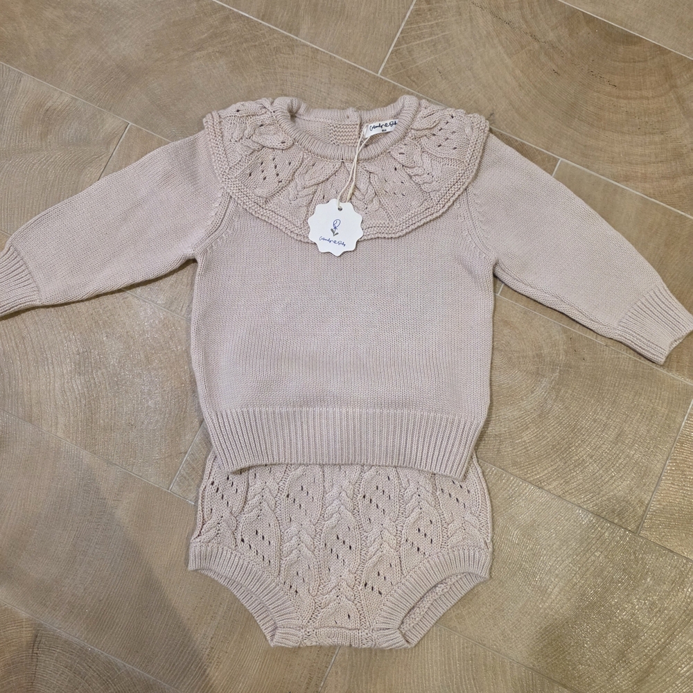 New Adorable Knit Baby Outfit in Beige